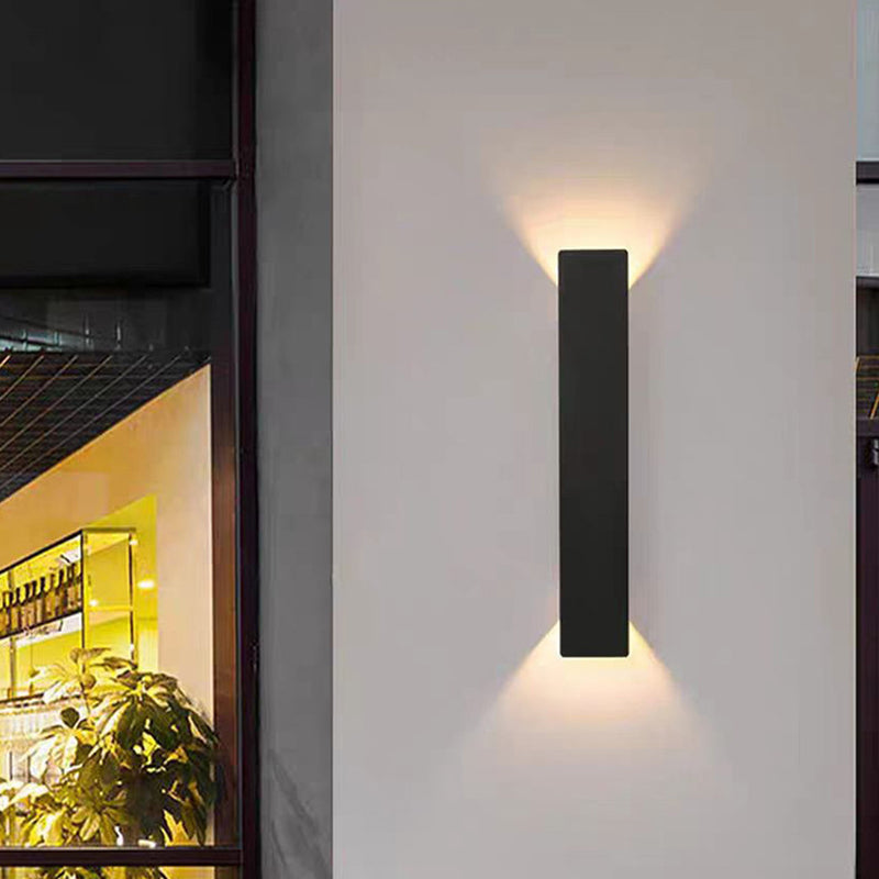 Aplique de pared exterior Ulinda en una fachada moderna – imagen 6