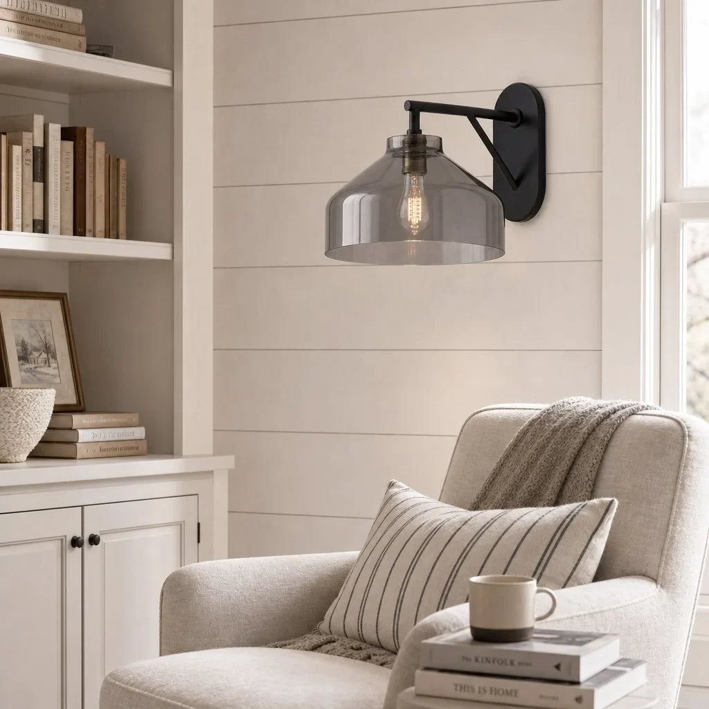 Aplique de pared nórdico Esmira en un dormitorio sereno – imagen 28