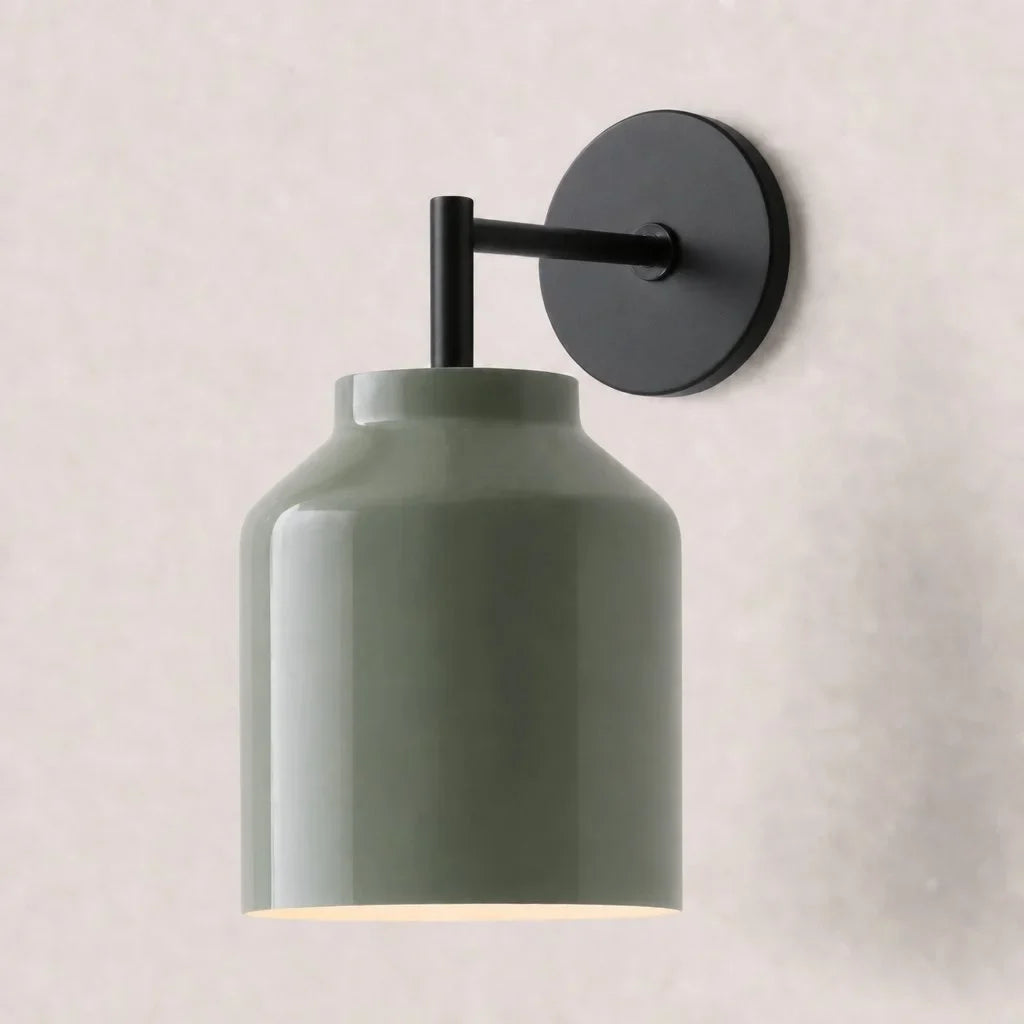 Aplique de pared nórdico Esmira en un dormitorio sereno – imagen 4