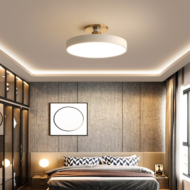 ÁureaLuz - Lámpara de Techo LED Minimalista y Elegante