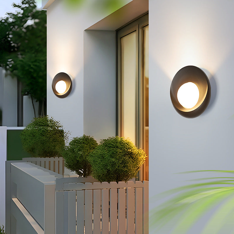LumiFlex – Luz de Pared LED Ajustable para Interior y Exterior