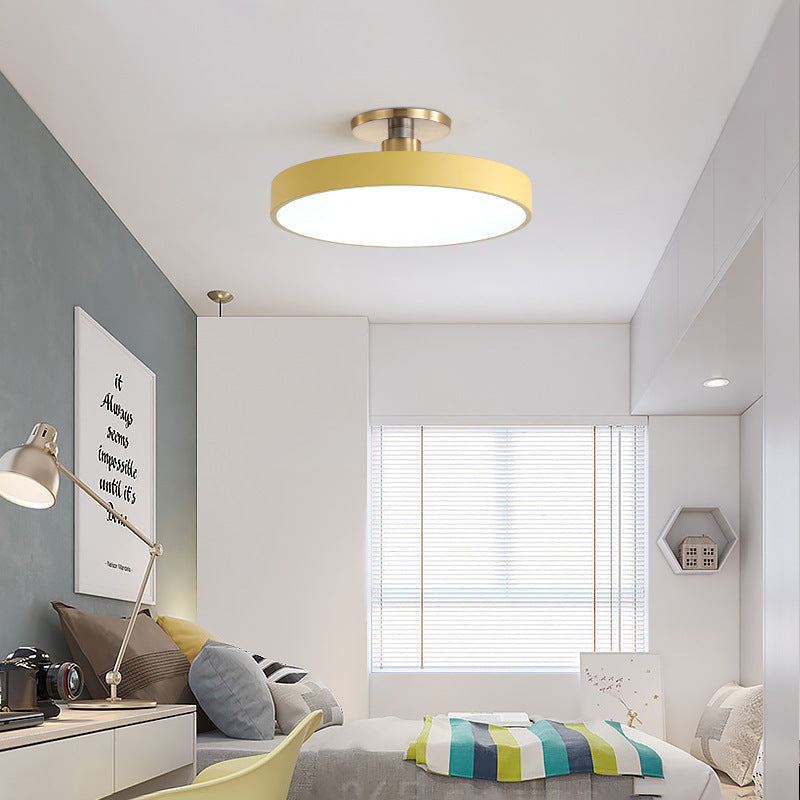ÁureaLuz - Lámpara de Techo LED Minimalista y Elegante