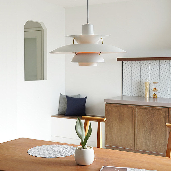 Lunaris - Lámpara de Techo de Diseño Moderno y Elegante