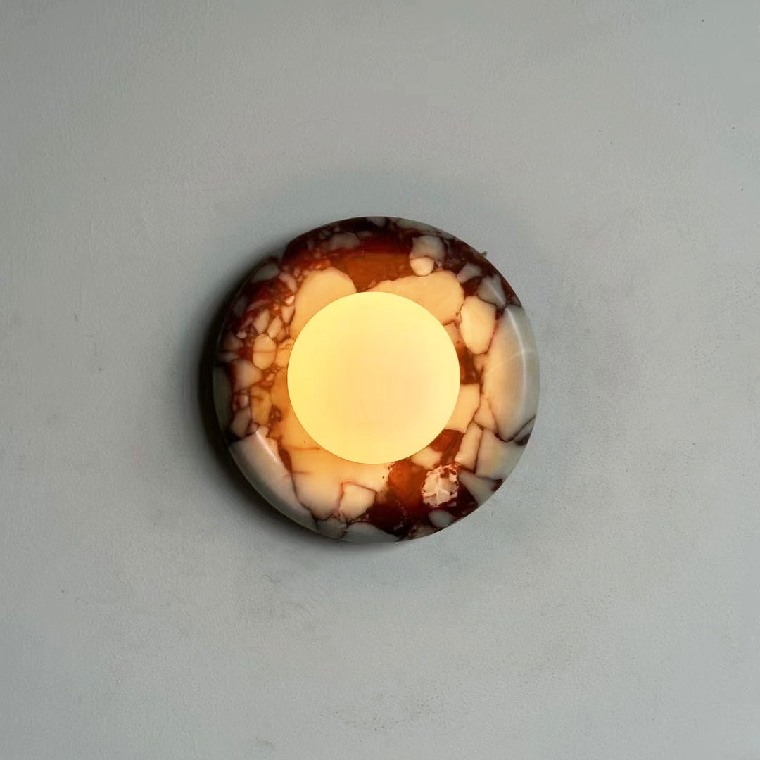 Aplique de pared de mármol Mangrana en un salón acogedor – imagen 14