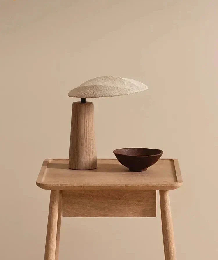 SereniLuz – Lámpara de Mesa de Madera LED Estilo Zen