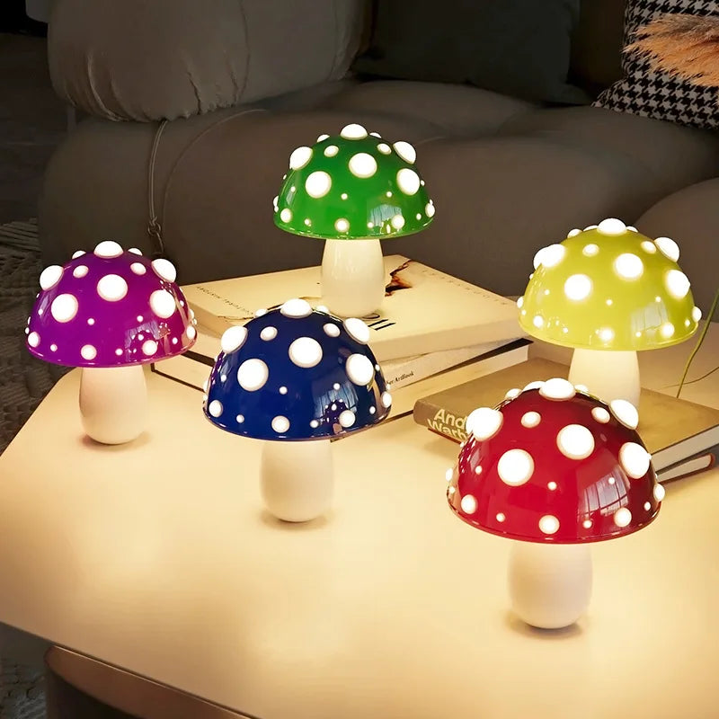 BoletLuz – Lámpara de Mesa LED Recargable y Portátil