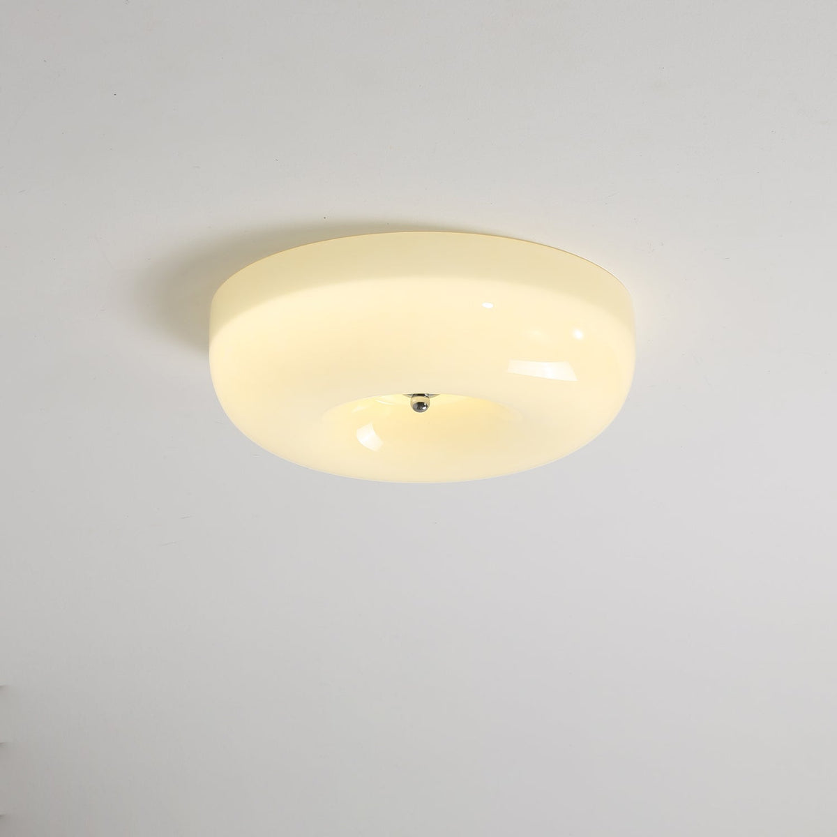 Plafón LED de cristal en espiral Caracol en un dormitorio acogedor – imagen 2