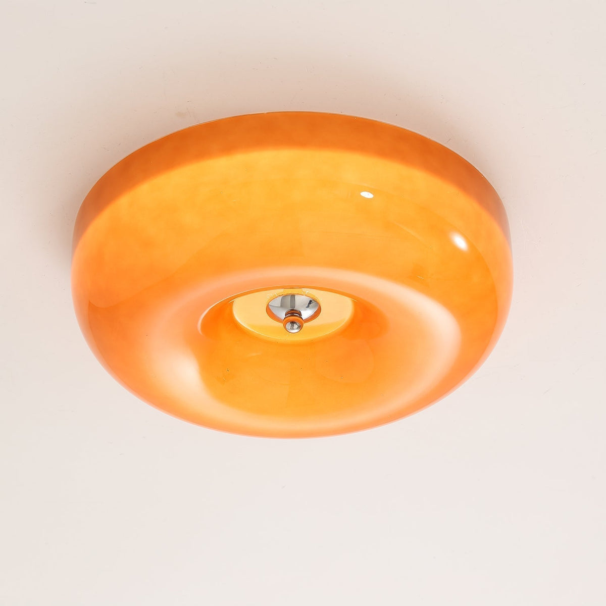Plafón LED de cristal en espiral Caracol en un dormitorio acogedor – imagen 4