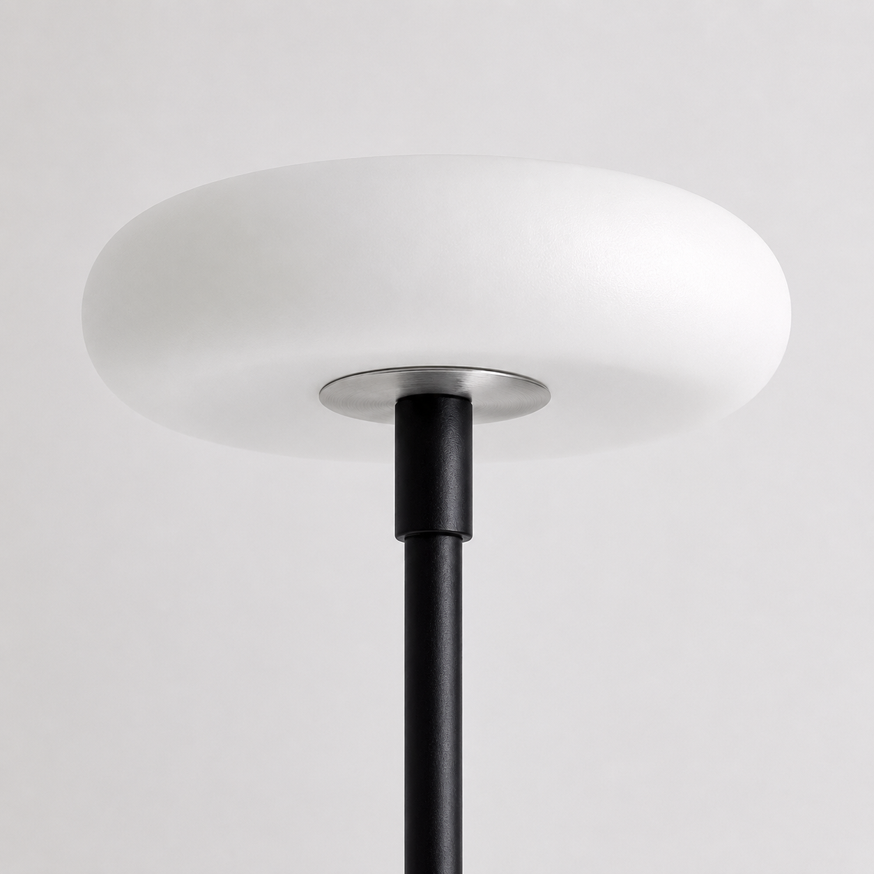 Buren - Lámpara Solar Exterior de Metal y Acrílico – Iluminación Eficiente para Jardín y Patio