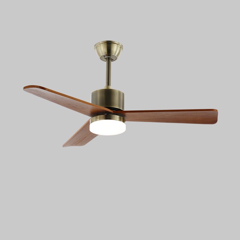 Ventilador de techo con luz Brisel en un salón acogedor – imagen 22