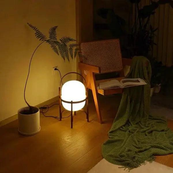 LuzCesta - Lámpara de Mesa de Madera con Elegancia Natural