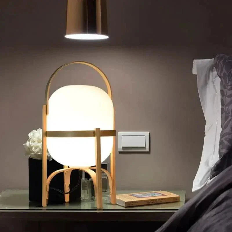 LuzCesta - Lámpara de Mesa de Madera con Elegancia Natural