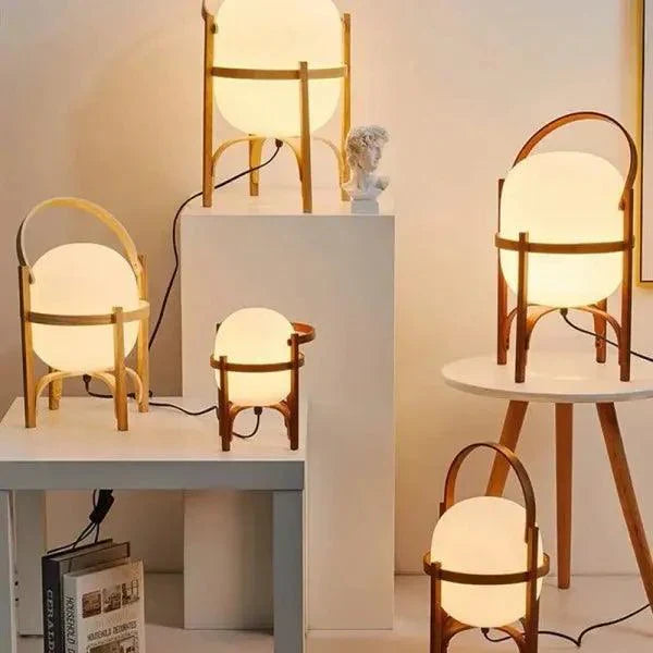 LuzCesta - Lámpara de Mesa de Madera con Elegancia Natural