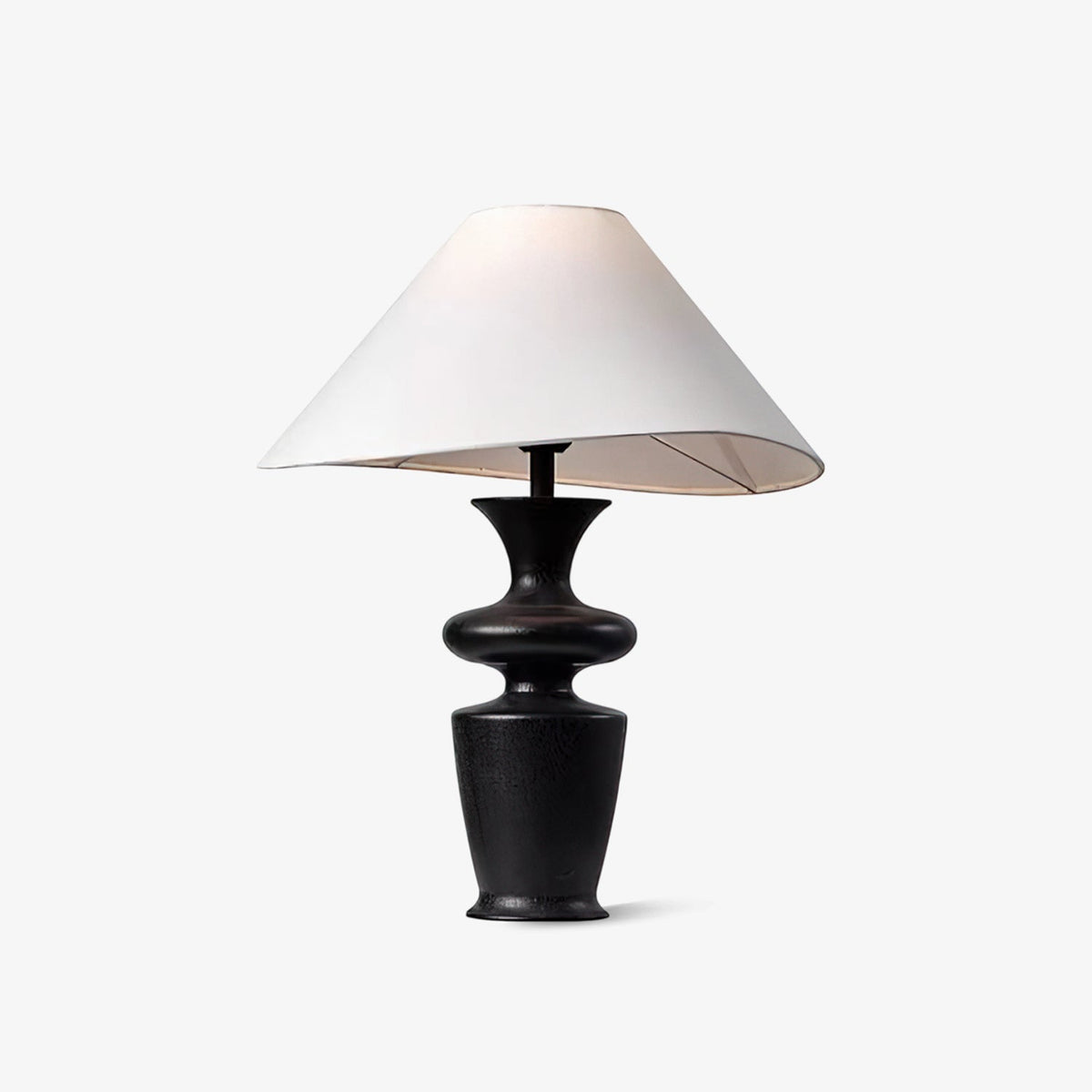 Lámpara de mesa de madera torneada negra Curnela – vista principal