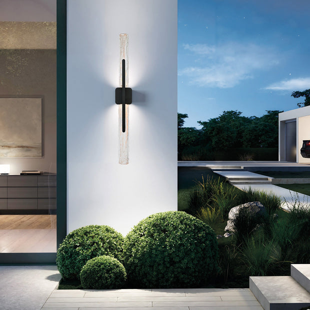 Aplique de pared LED vertical Ondera en un ambiente acogedor – imagen 8