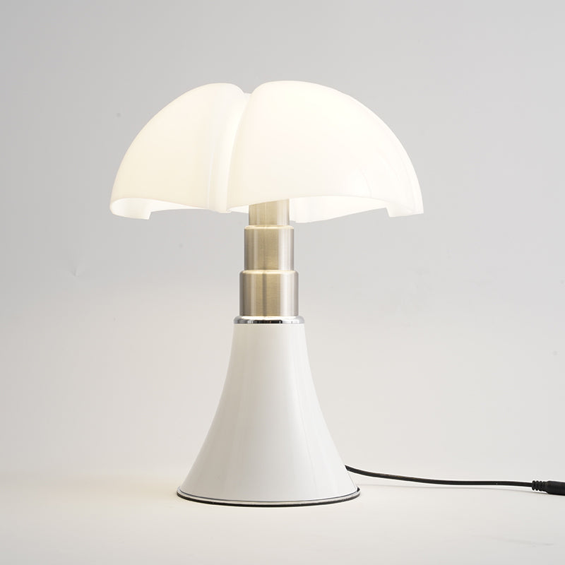 LuzClásica Plus – Lámpara Elegante con Estilo Retro