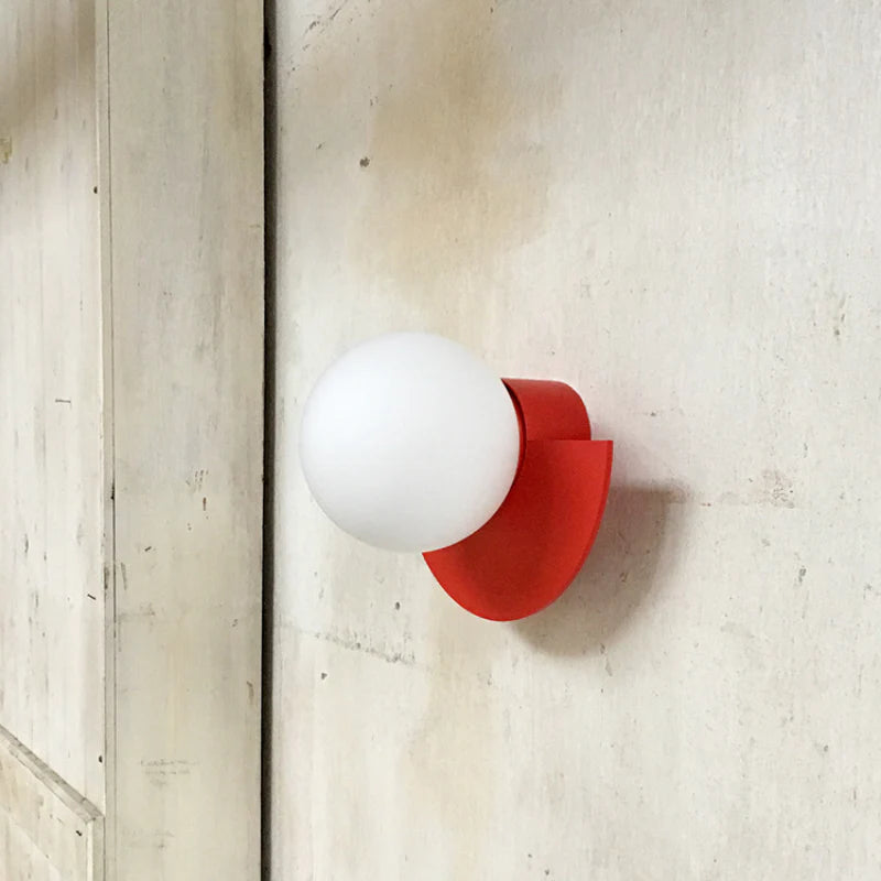 Lunetta: Aplique de Pared Moderno LED con Diseño de Media Luna
