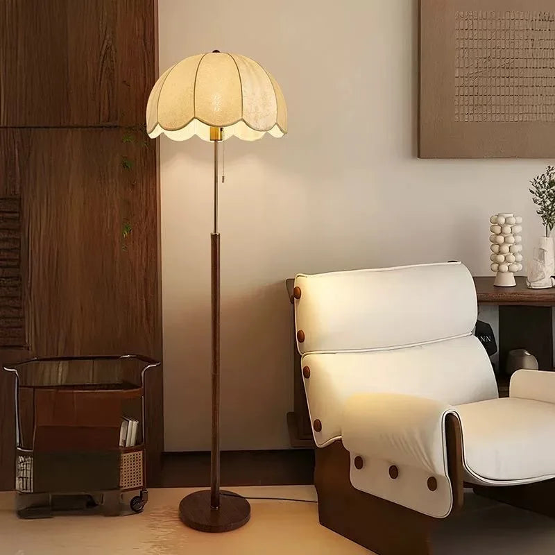 Tulvera - Lámpara de Pie Vintage con Pantalla Tulipán de Tela y Madera