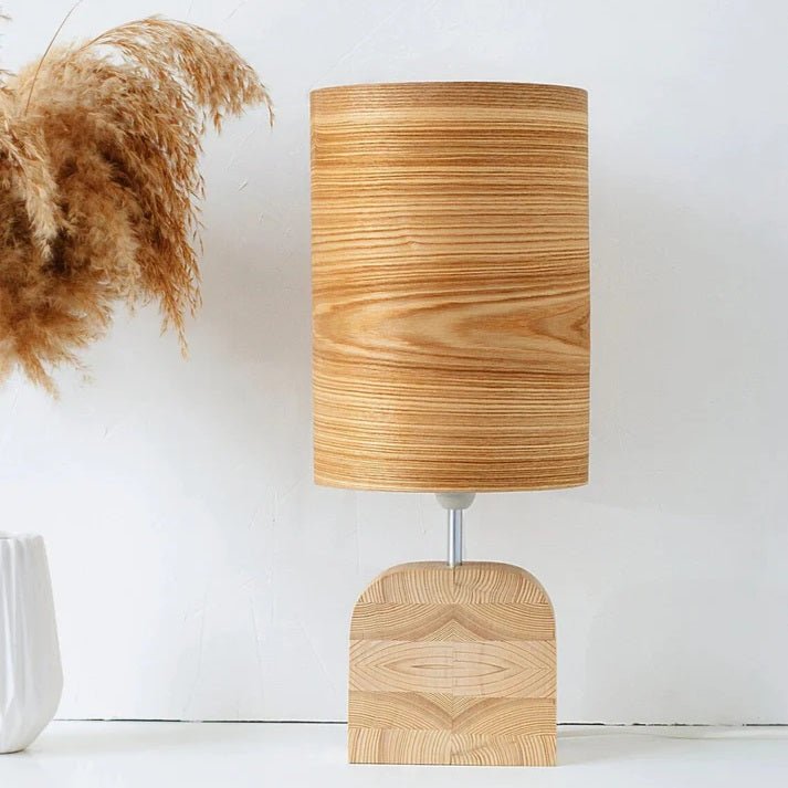 Lámpara de mesa de madera Maderna – vista principal