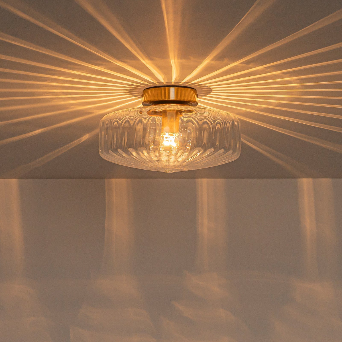 Lámpara de techo de cristal estriado Melara – cristal ámbar