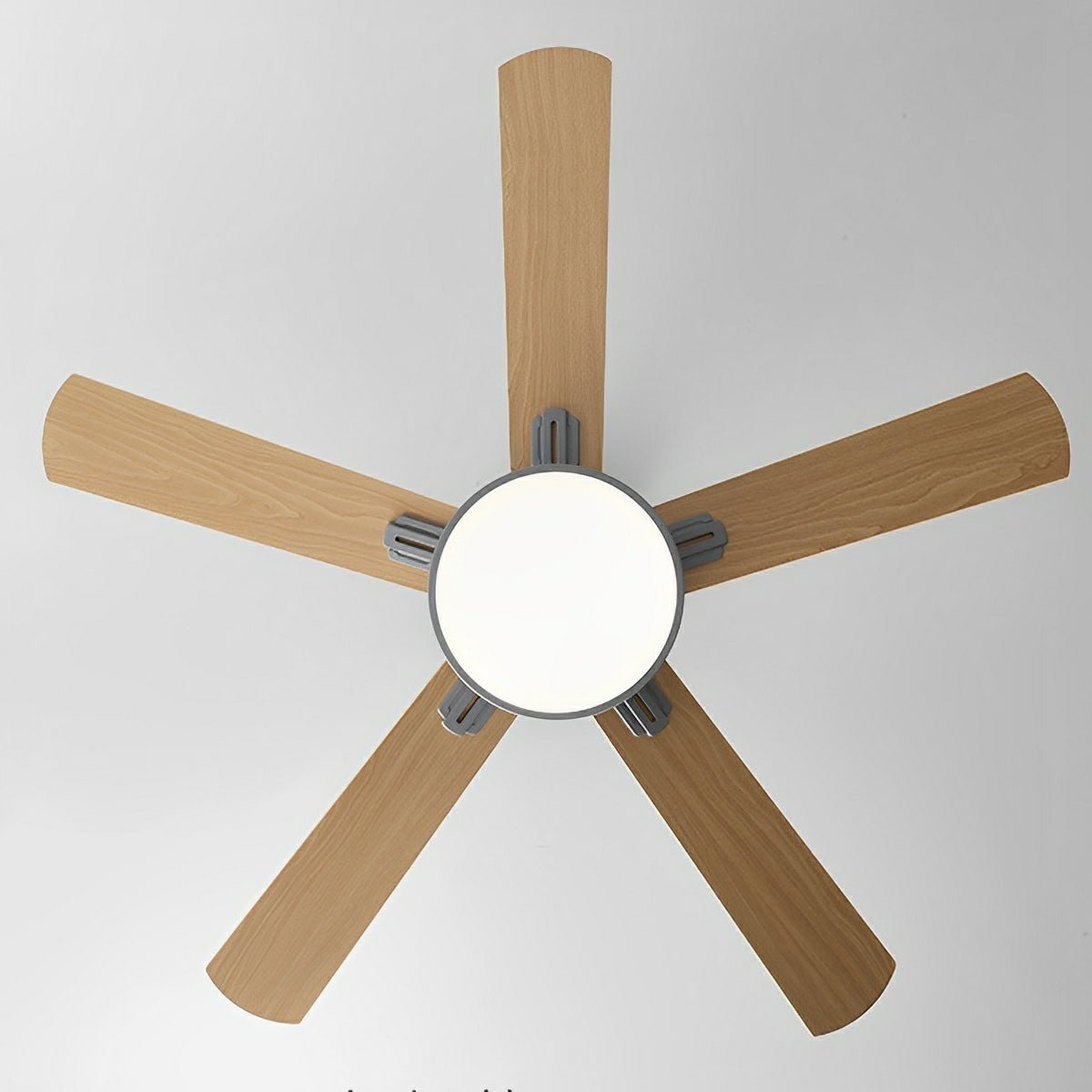 Ventilador de techo con luz Rosal en un salón moderno – imagen 11