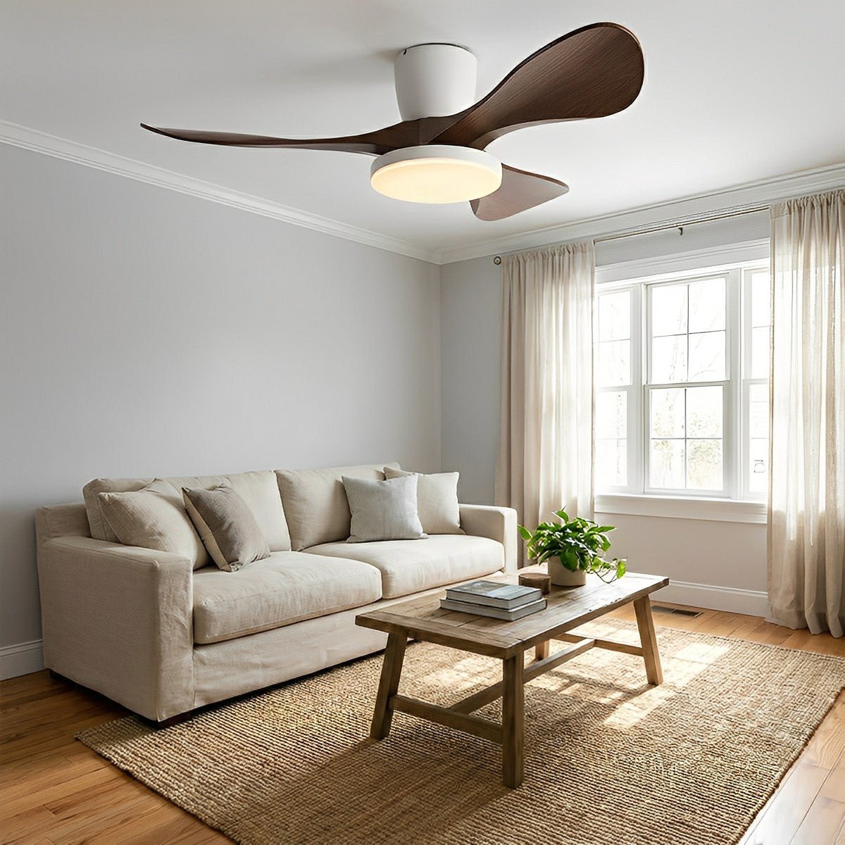 Ventilador de techo con luz Linvela en un salón contemporáneo – imagen 2