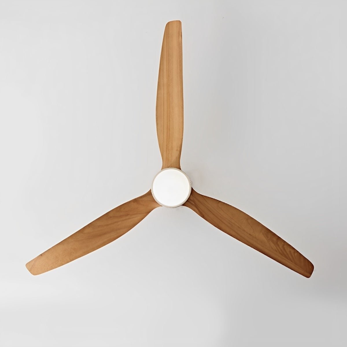 Ventilador de techo con luz Robledo en un salón nórdico – imagen 11