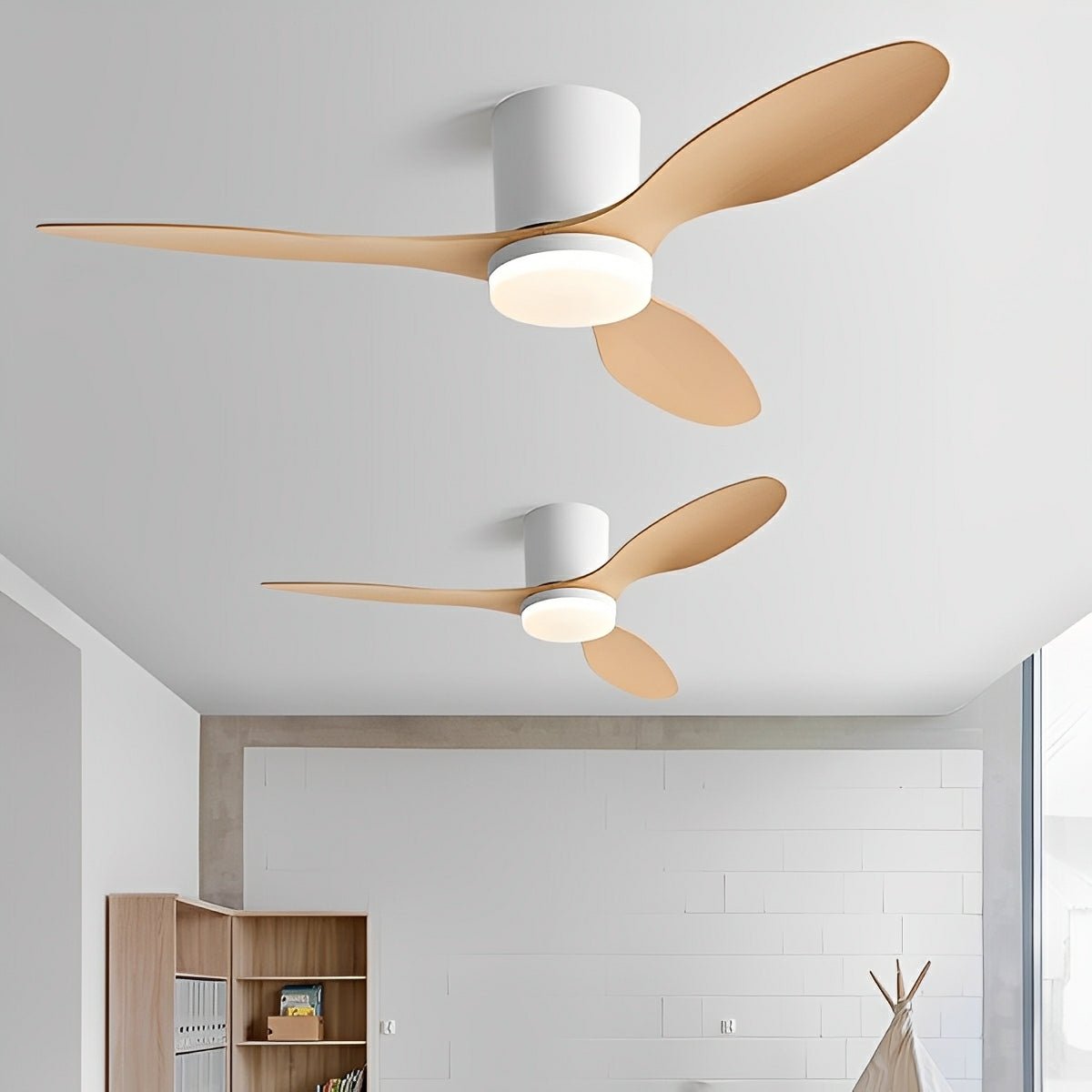 Ventilador de techo con luz Ivelda en un salón nórdico – imagen 2