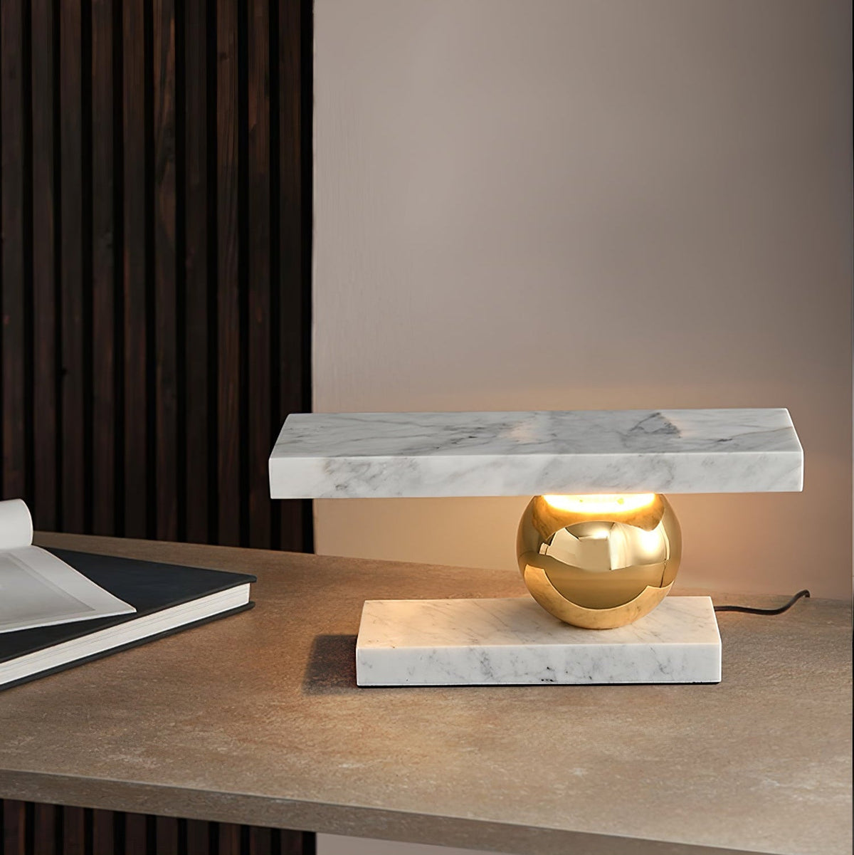 Lámpara de mesa de mármol Quasara – versión en mármol blanco