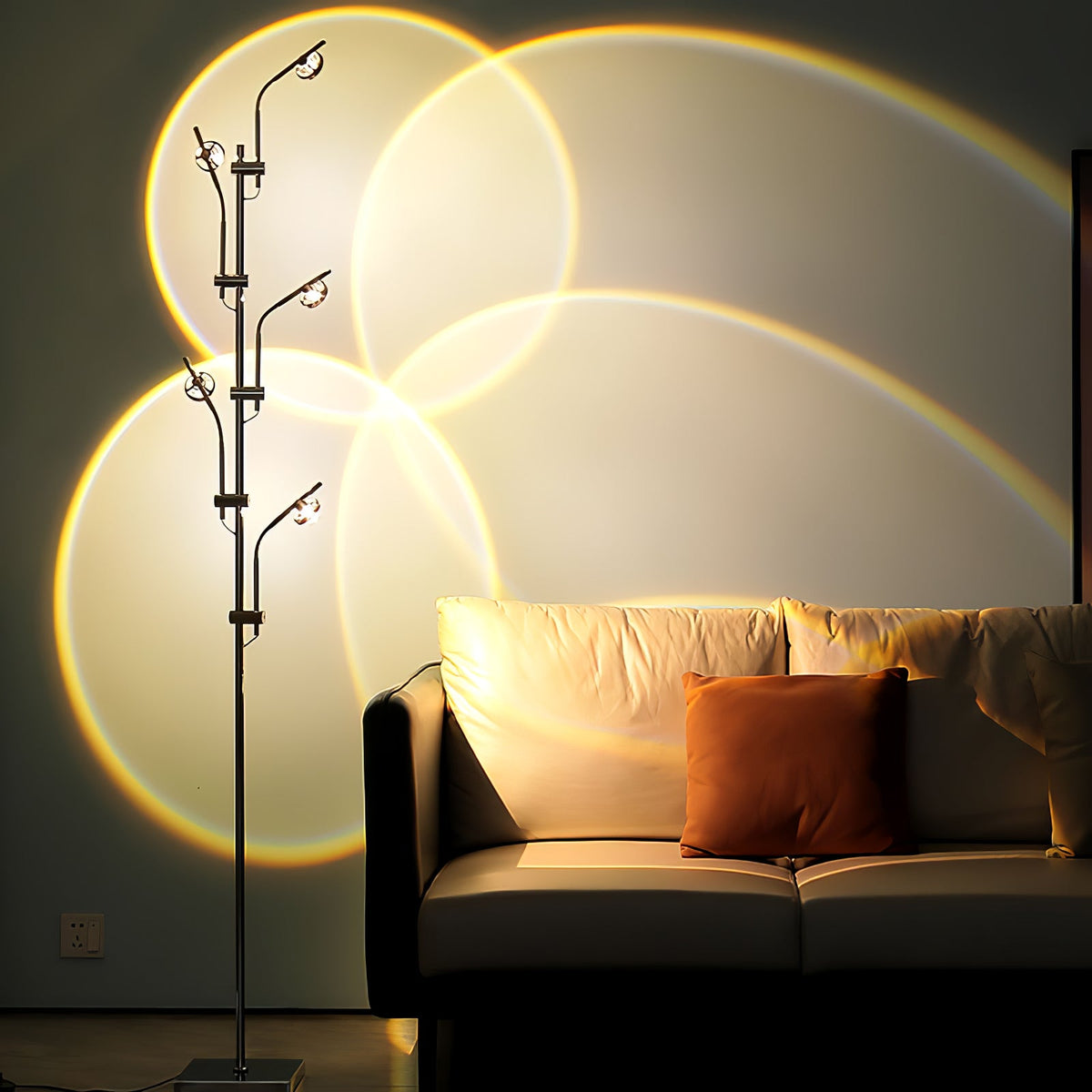 Lámpara de pie LED Ramelda con lentes de cristal en un salón contemporáneo – imagen 9