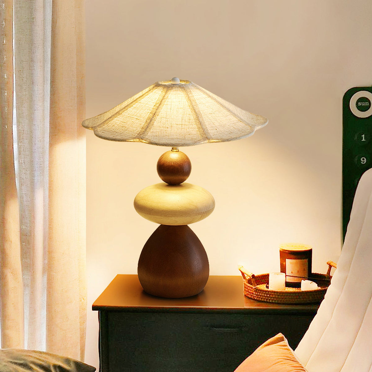 Rimela - Lámpara de Mesa de Madera Apilada con Pantalla de Lino Ondulada