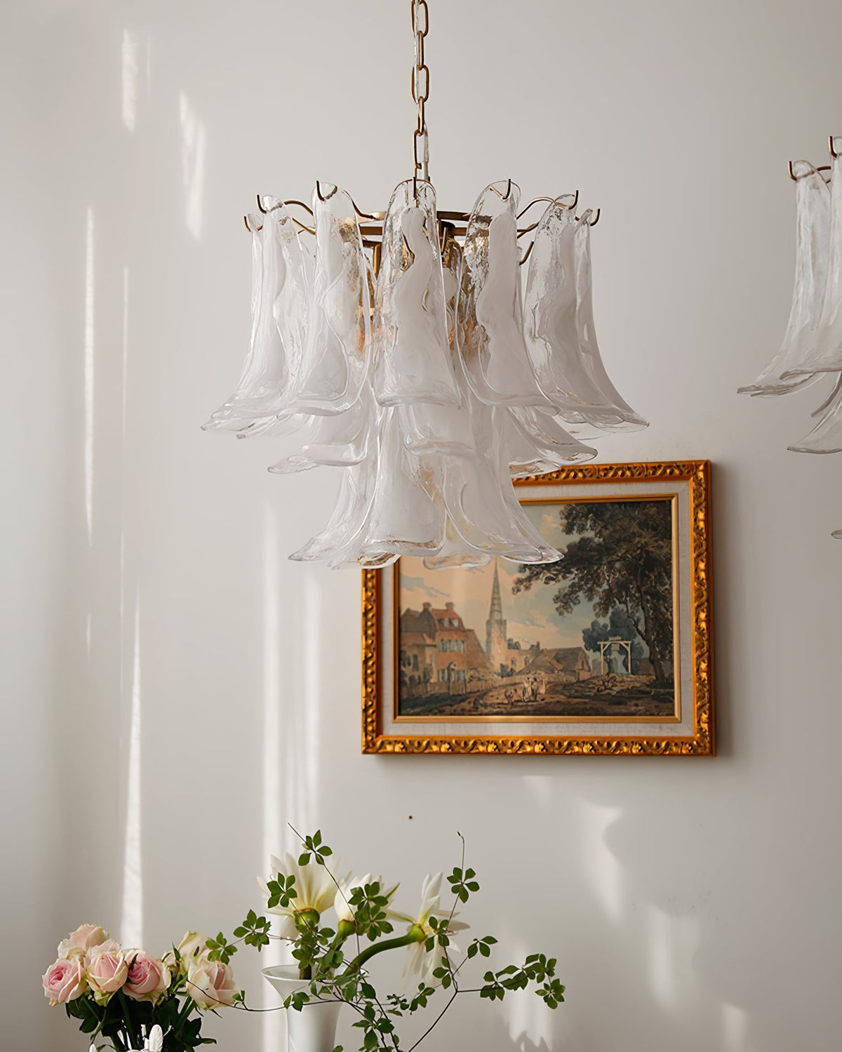 Lámpara de araña de pétalos de cristal Sépala en un comedor elegante – imagen 8