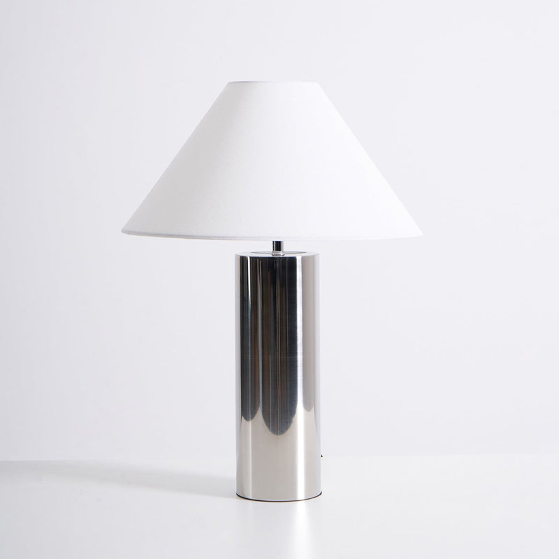Silvera - Lámpara de Mesa Cromada Moderna con Pantalla Cónica de Tela