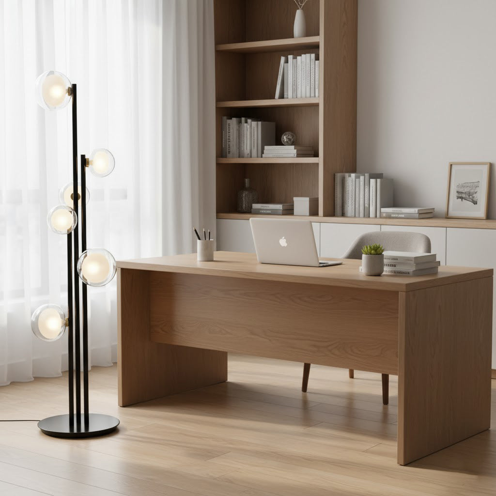 Lámpara de pie con discos de cristal Vesilia en un salón moderno – imagen 6