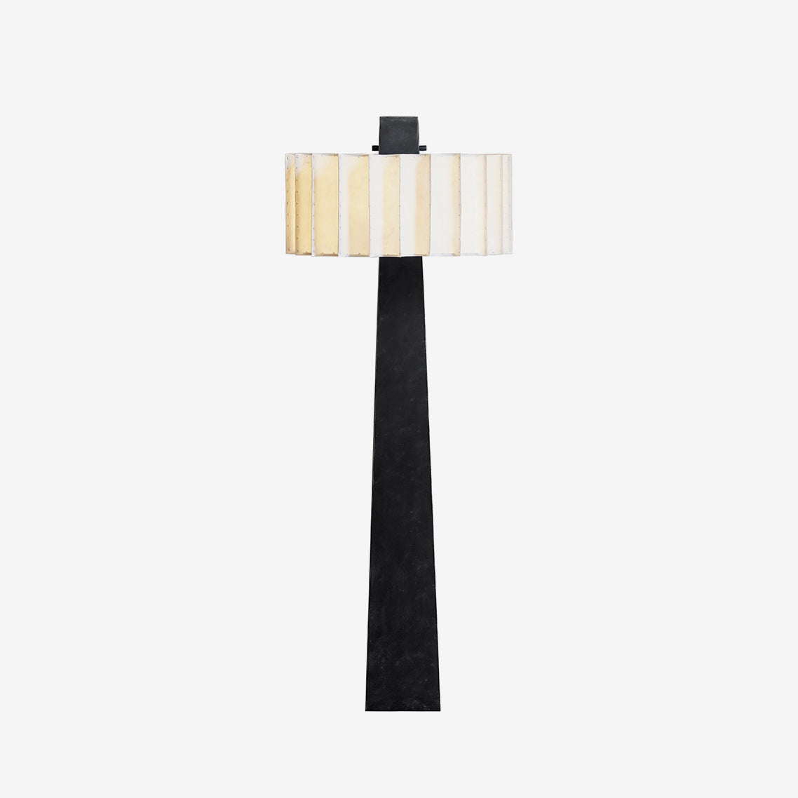 Lámpara de pie columna con pantalla plisada Vestala – sobre fondo blanco