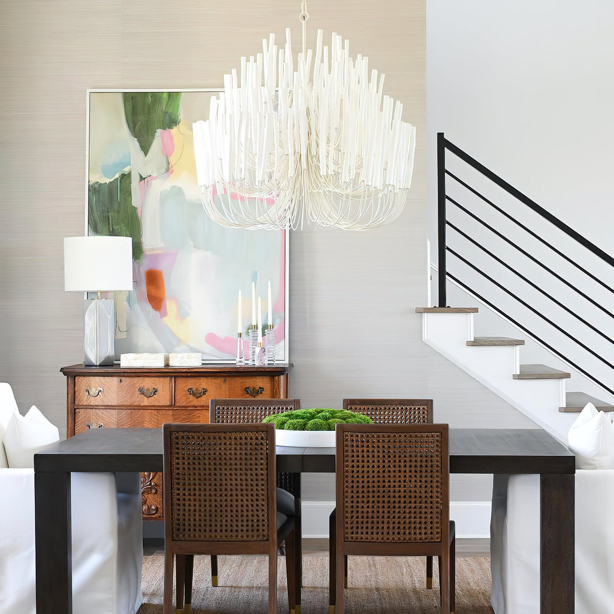 Lámpara de araña de varillas de madera Ramilla en un comedor de estilo natural – imagen 30