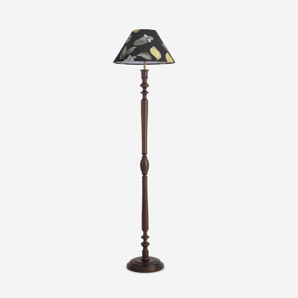 Lámpara de pie de madera Zitrela – vista principal