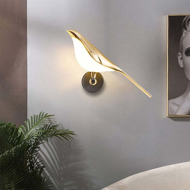 Astroclaro Avian: Aplique de Pared Decorativo con Diseño de Pájaro – Dorado