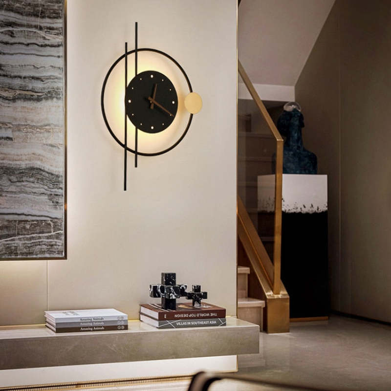 Astroclaro Chronos: Aplique de Pared con Diseño de Reloj Moderno – Dorado/Negro
