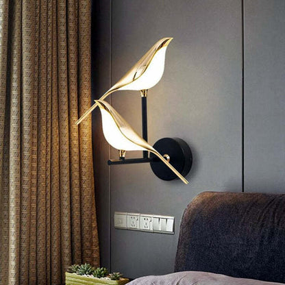 Astroclaro Avian: Aplique de Pared Decorativo con Diseño de Pájaro – Dorado