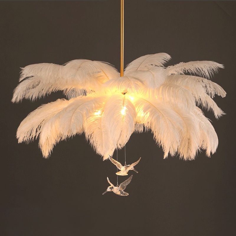 Lámpara de araña de plumas Colibela – versión con colibríes de cristal