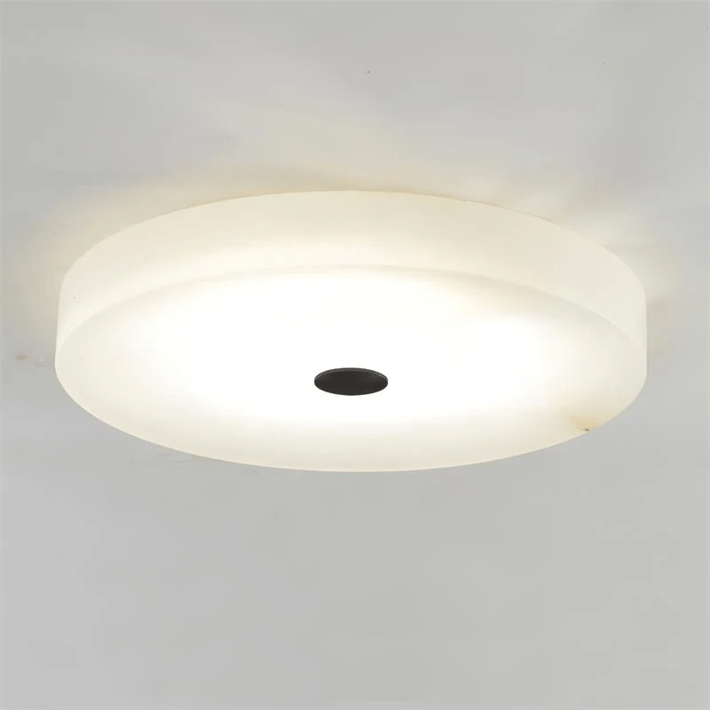 Plafón LED de alabastro Albrena – con detalle negro sobre fondo claro