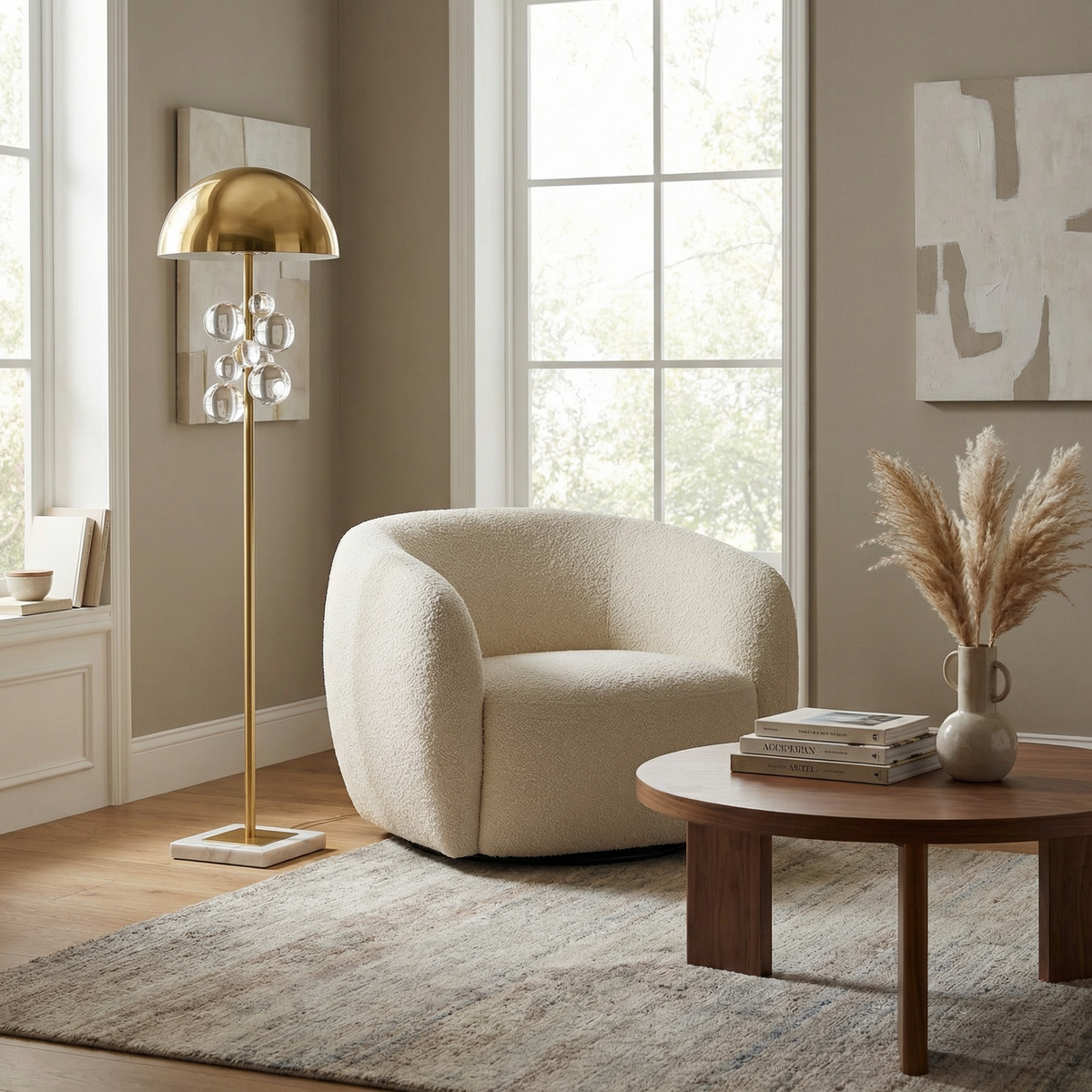 Lámpara dorada con esferas de vidrio Kanica en un salón elegante – imagen 12