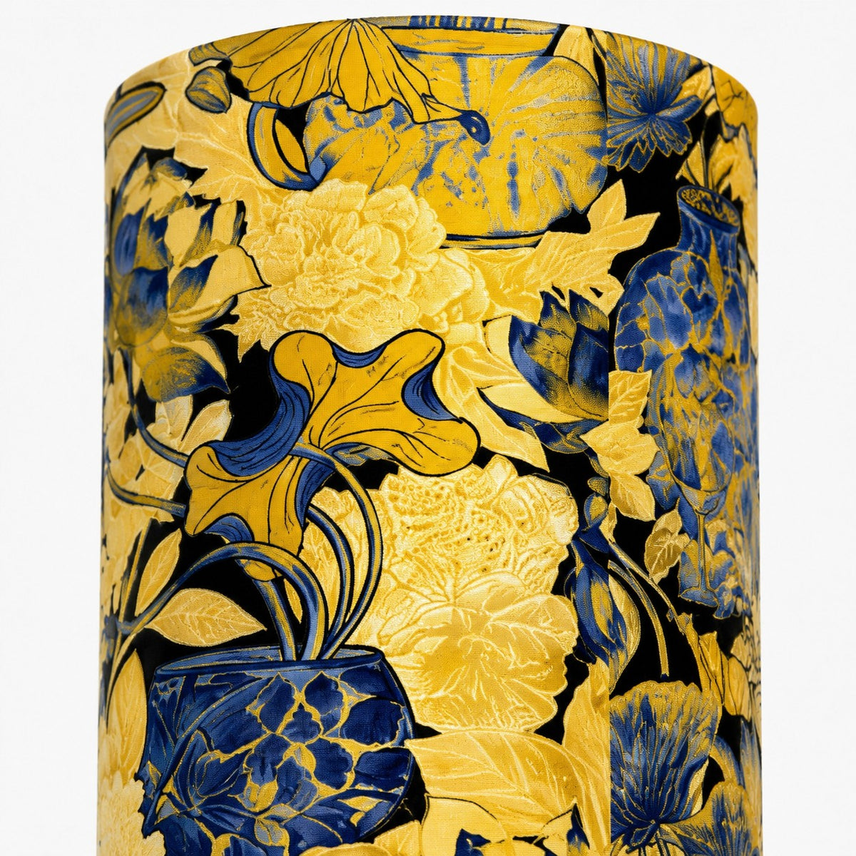 Lámpara de mesa de cerámica Zinara – detalle del estampado floral amarillo y azul