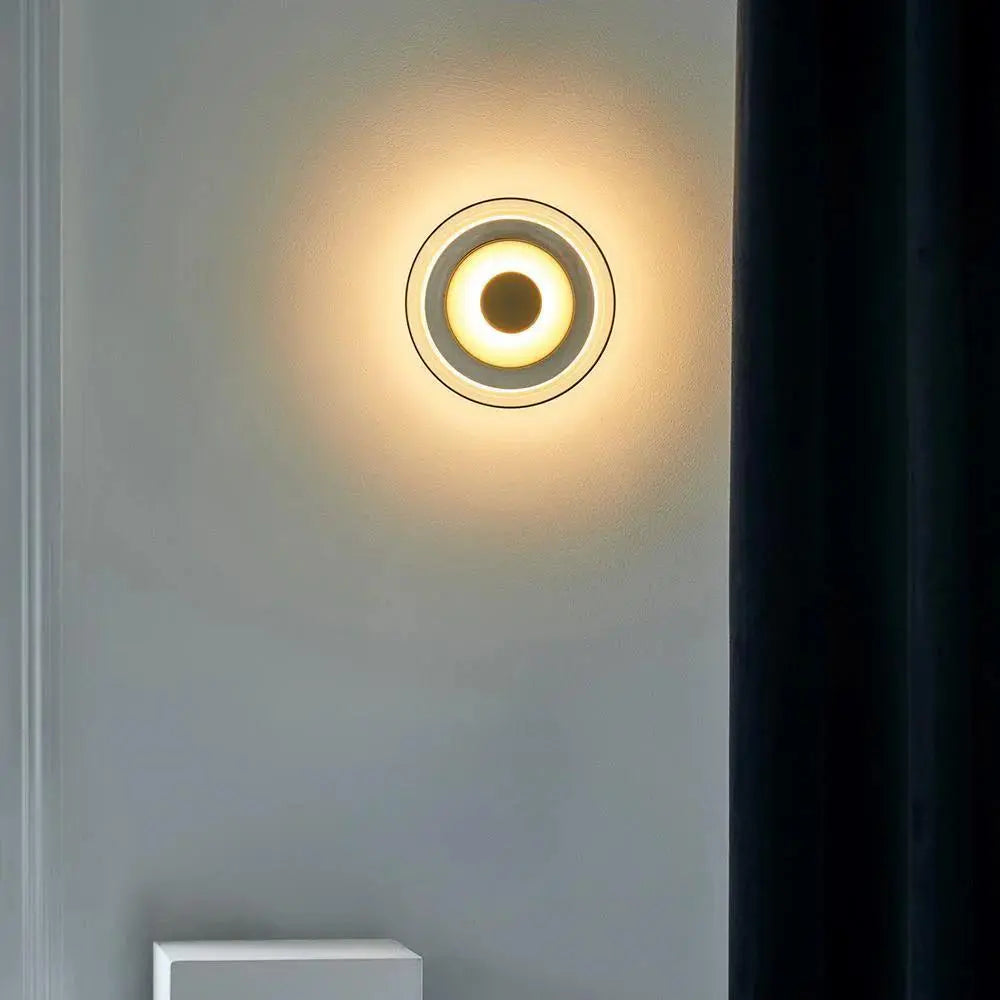 Brisoria – Lámpara de Pared de Vidrio con Elegancia Sutil