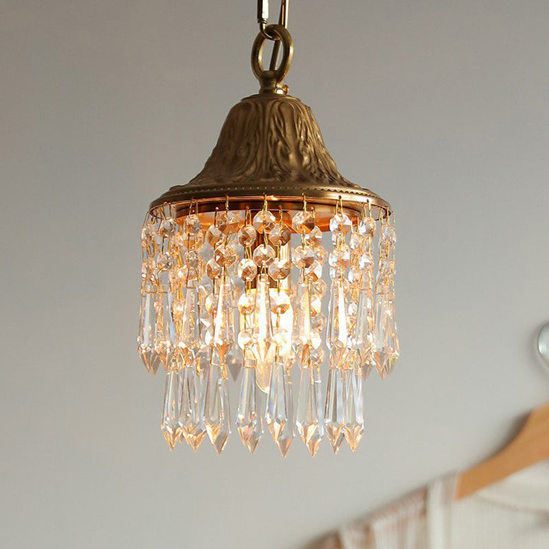 Lámpara colgante de cristales dorada Fulgela en un dormitorio de estilo vintage – imagen 2
