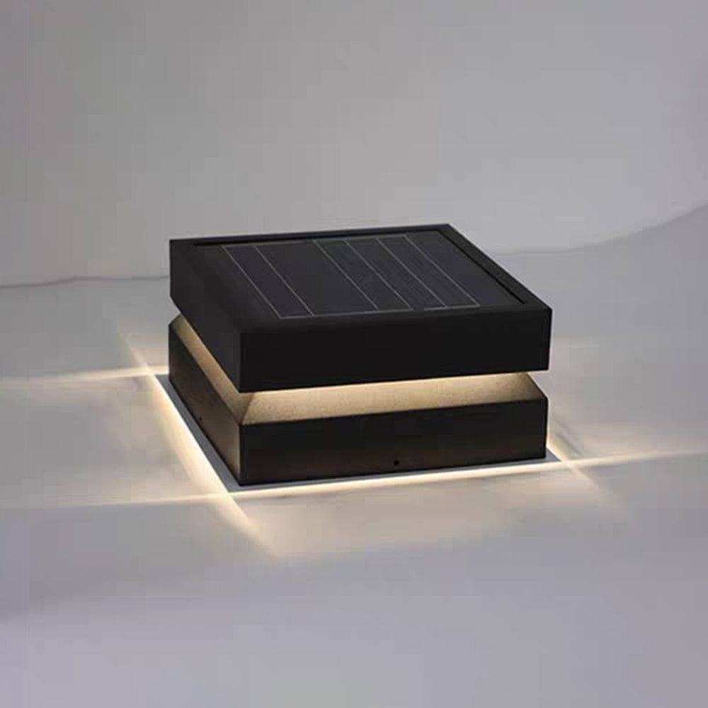 Lámpara de pilar exterior LED Nuvisa – versión solar encendida