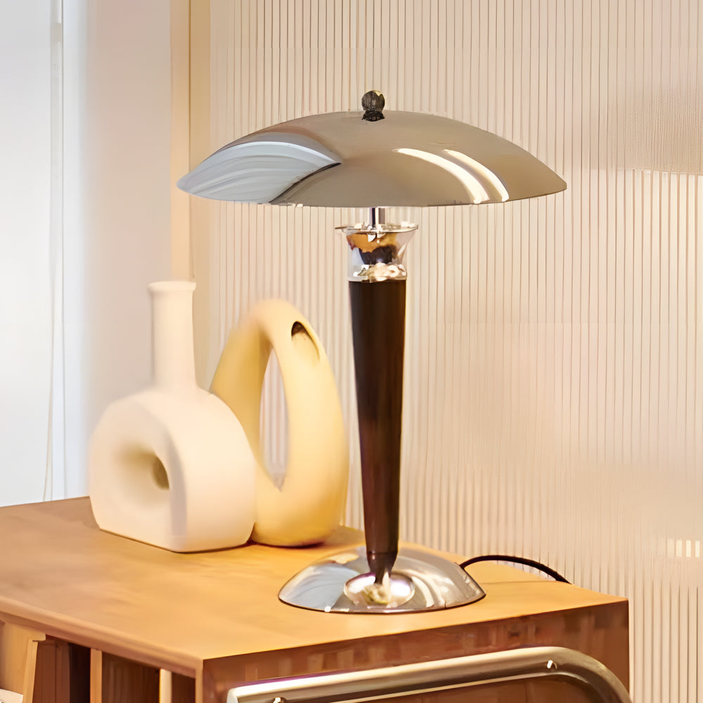 RetroLuz - Elegancia Vintage con Base Cromada