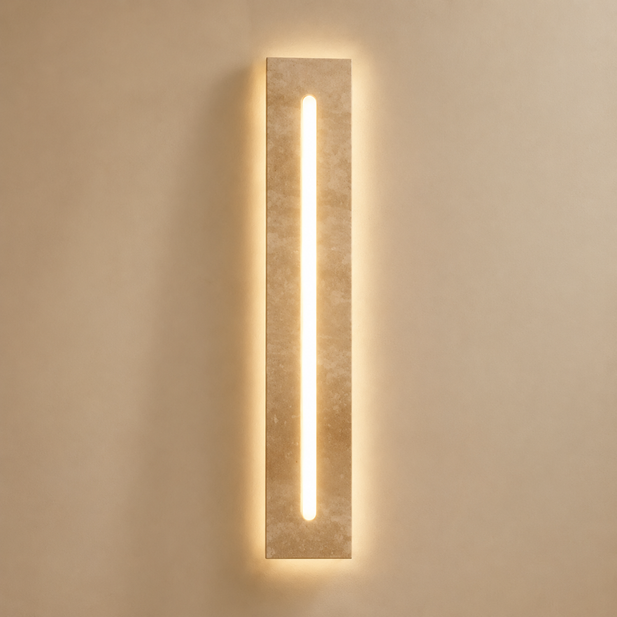 Aplique de pared exterior Urcalia de travertino – tamaño 80 cm encendido