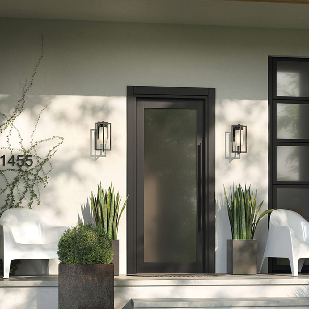 Aplique de pared exterior Ontara en una fachada moderna – imagen 6
